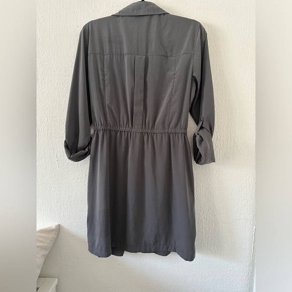 Alfani Size 10  shiny Grey zip up Dress with Pockets and Snap up sleeves - Picture 5 of 10